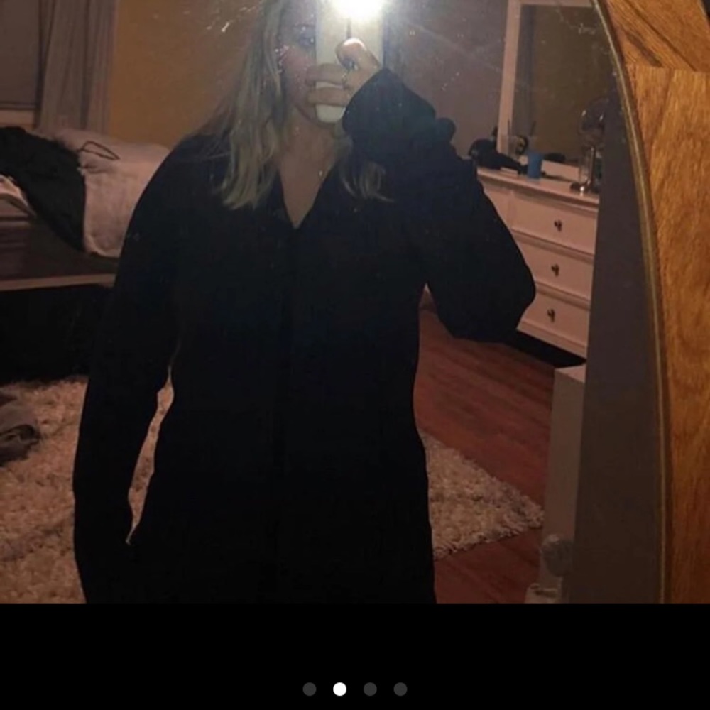 Lululemon jacket - Picture 2 of 4